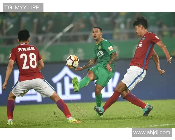 2014年北京国安与河南建业激战回顾精彩瞬间与赛季亮点分析