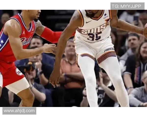 2015年勇士与雷霆激战赛程回顾及精彩瞬间分析