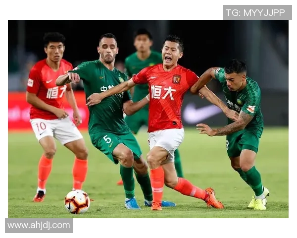 2017年7月8日国安与恒大激战成名赛场精彩瞬间回顾 2017年7月8日国安与恒大激战成名赛场精彩瞬间回顾