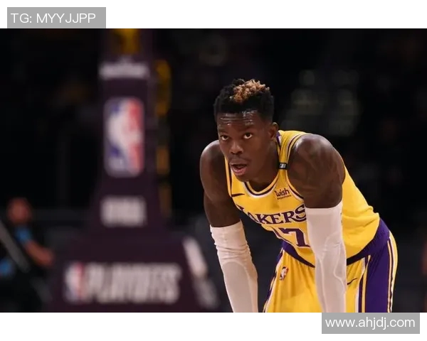 丹尼斯施罗德:从德国篮球新星到NBA赛场的闪耀之路 丹尼斯施罗德:从德国篮球新星到NBA赛场的闪耀之路