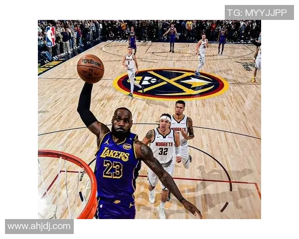 湖人对掘金实时战况更新与精彩瞬间回顾