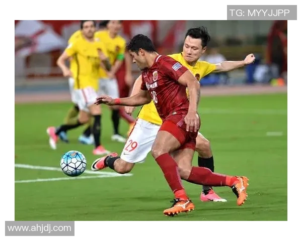 上海上港迎战陕西队全力争胜期待精彩对决与球迷共庆足球盛宴